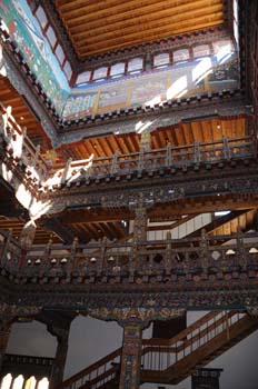 mar16-zhiwaling-lobby-0455