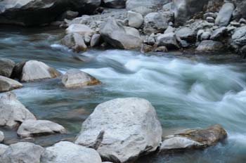 mar22-chuzsomsa-river-1430